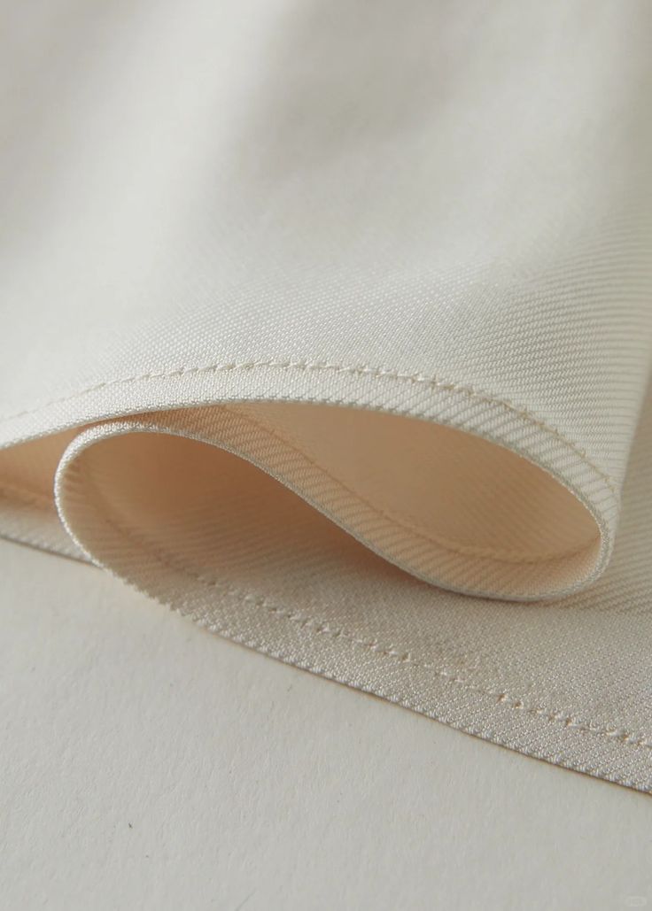 Behind the scenes fashion details